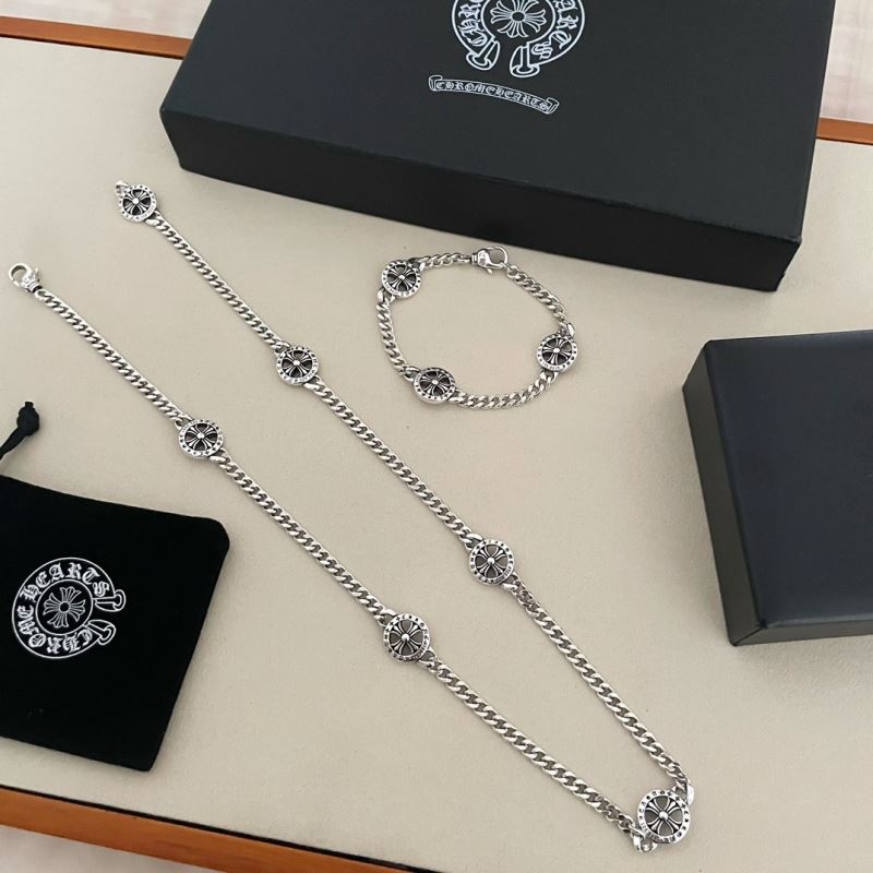 Ch**me He**ts bracelets